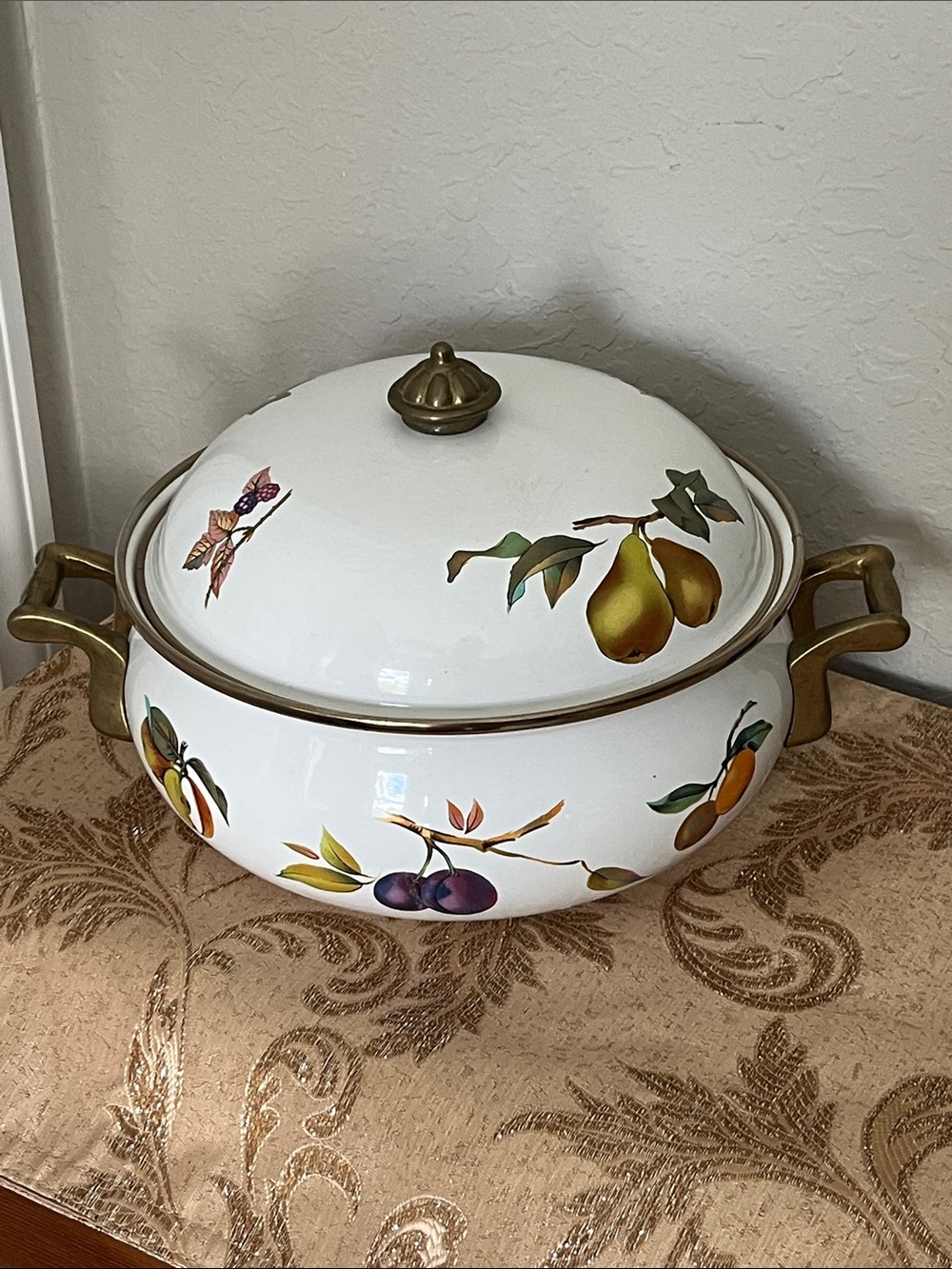 Tabletop Unlimited VTG Enameled Casserole Brass Handles Fruit Pattern